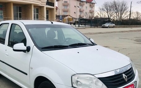 Renault Logan I, 2013 год, 385 000 рублей, 2 фотография