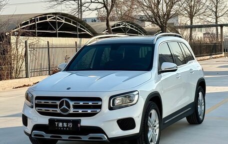 Mercedes-Benz GLB, 2021 год, 2 050 325 рублей, 1 фотография