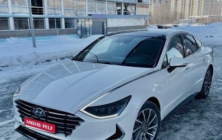 Hyundai Sonata VIII, 2021 год, 3 250 000 рублей, 1 фотография