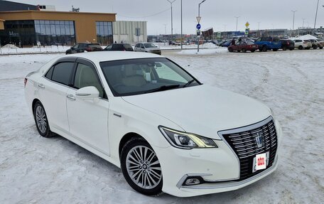 Toyota Crown, 2016 год, 3 000 000 рублей, 2 фотография