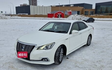 Toyota Crown, 2016 год, 3 000 000 рублей, 8 фотография