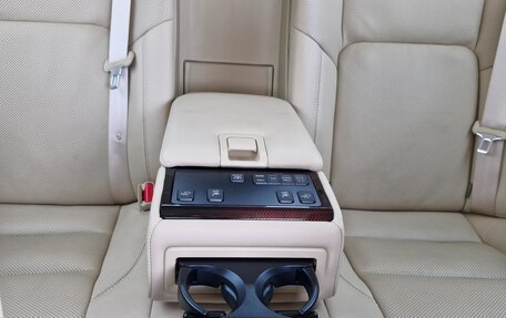 Toyota Crown, 2016 год, 3 000 000 рублей, 25 фотография