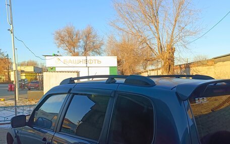 Chevrolet Niva I рестайлинг, 2005 год, 330 000 рублей, 6 фотография