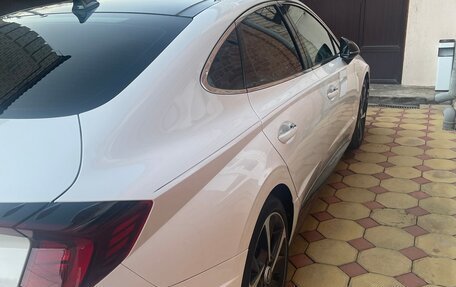 Hyundai Sonata VIII, 2023 год, 2 600 000 рублей, 4 фотография