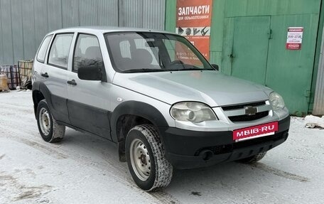 Chevrolet Niva I рестайлинг, 2009 год, 260 000 рублей, 3 фотография
