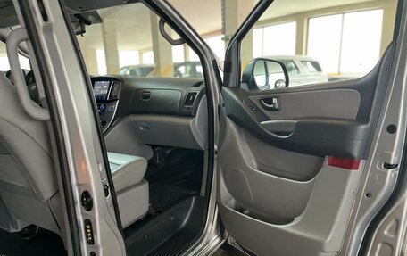 Hyundai Grand Starex Grand Starex I рестайлинг 2, 2018 год, 3 888 000 рублей, 13 фотография