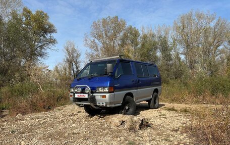 Mitsubishi Delica III, 1989 год, 610 000 рублей, 4 фотография