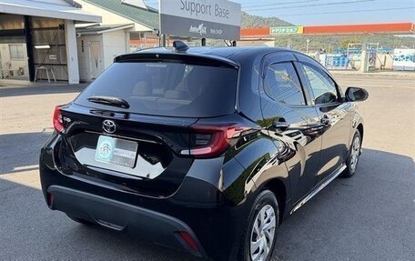 Toyota Yaris, 2022 год, 780 008 рублей, 6 фотография