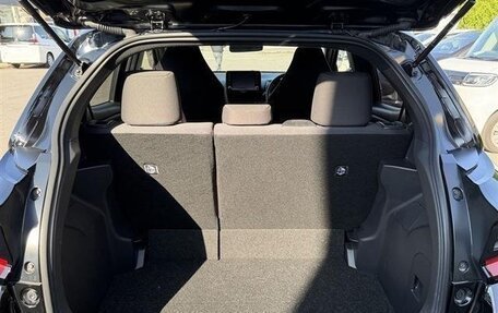 Toyota Yaris, 2022 год, 780 008 рублей, 18 фотография