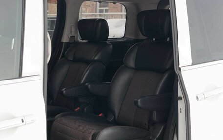 Nissan Elgrand III, 2011 год, 1 800 000 рублей, 21 фотография