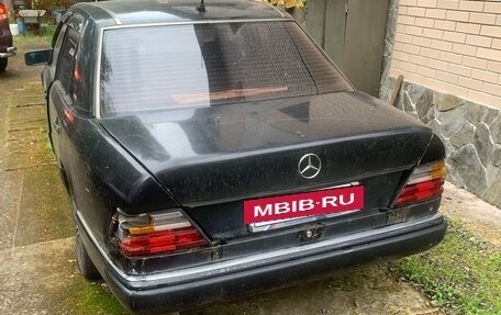 Mercedes-Benz W124, 1991 год, 130 000 рублей, 2 фотография