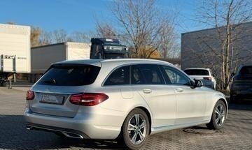 Mercedes-Benz C-Класс, 2021 год, 3 300 000 рублей, 3 фотография