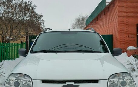 Chevrolet Niva I рестайлинг, 2016 год, 650 000 рублей, 2 фотография