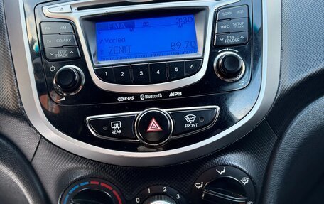 Hyundai Solaris II рестайлинг, 2014 год, 365 000 рублей, 13 фотография