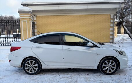 Hyundai Solaris II рестайлинг, 2014 год, 365 000 рублей, 2 фотография