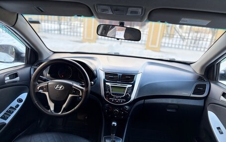 Hyundai Solaris II рестайлинг, 2014 год, 365 000 рублей, 10 фотография