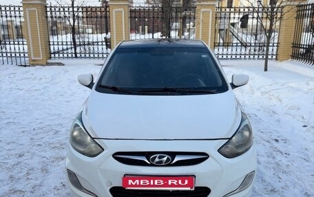 Hyundai Solaris II рестайлинг, 2014 год, 365 000 рублей, 7 фотография