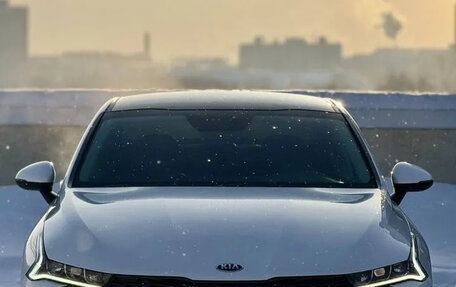 KIA K5, 2021 год, 1 752 187 рублей, 2 фотография