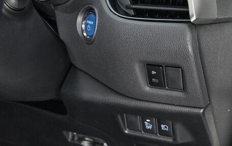 Toyota C-HR I рестайлинг, 2017 год, 1 787 000 рублей, 14 фотография