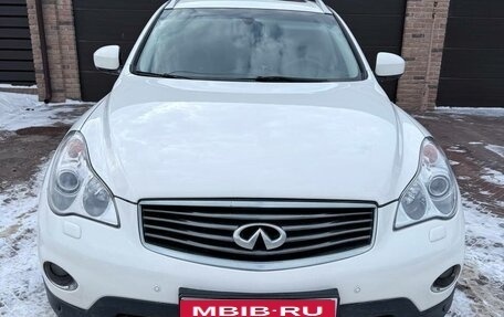 Infiniti QX50 I рестайлинг, 2013 год, 1 745 000 рублей, 1 фотография