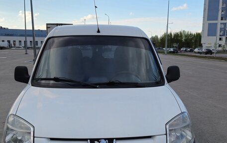 Peugeot Partner II рестайлинг 2, 2010 год, 435 000 рублей, 1 фотография