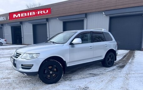 Volkswagen Touareg III, 2008 год, 1 100 000 рублей, 1 фотография