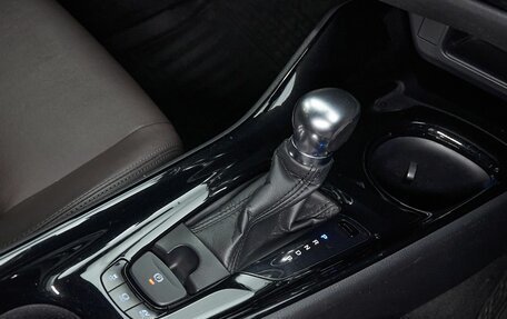 Toyota C-HR I рестайлинг, 2017 год, 1 787 000 рублей, 19 фотография