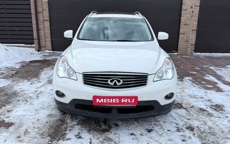 Infiniti QX50 I рестайлинг, 2013 год, 1 745 000 рублей, 13 фотография