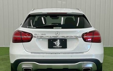 Mercedes-Benz GLA, 2018 год, 1 300 000 рублей, 4 фотография