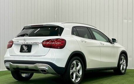 Mercedes-Benz GLA, 2018 год, 1 300 000 рублей, 5 фотография