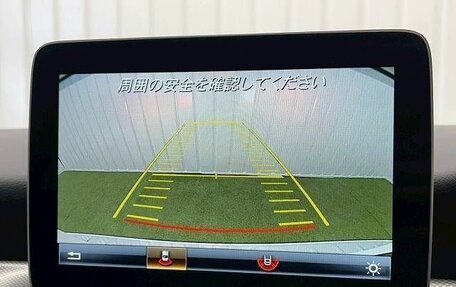 Mercedes-Benz GLA, 2018 год, 1 300 000 рублей, 18 фотография