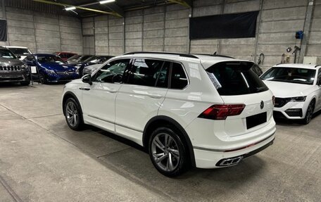 Volkswagen Tiguan II, 2022 год, 2 760 000 рублей, 5 фотография