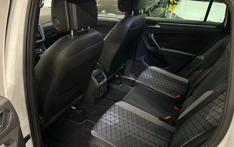 Volkswagen Tiguan II, 2022 год, 2 760 000 рублей, 9 фотография