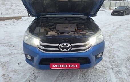 Toyota Hilux VIII, 2018 год, 2 900 000 рублей, 23 фотография