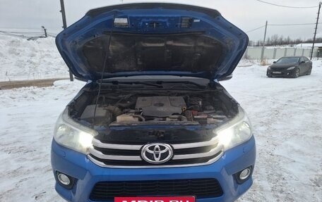 Toyota Hilux VIII, 2018 год, 2 900 000 рублей, 24 фотография