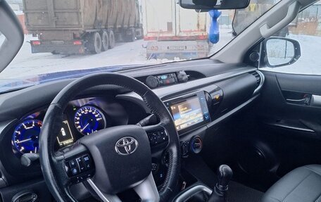 Toyota Hilux VIII, 2018 год, 2 900 000 рублей, 33 фотография