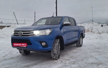Toyota Hilux VIII, 2018 год, 2 900 000 рублей, 28 фотография