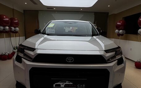 Toyota RAV4, 2025 год, 4 850 000 рублей, 5 фотография