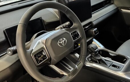 Toyota RAV4, 2025 год, 4 850 000 рублей, 8 фотография