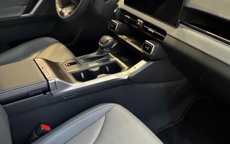 Toyota RAV4, 2025 год, 4 850 000 рублей, 7 фотография