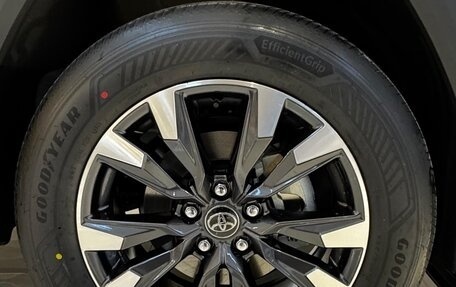 Toyota RAV4, 2025 год, 4 850 000 рублей, 9 фотография