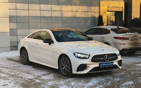 Mercedes-Benz E-Класс, 2020 год, 5 200 000 рублей, 3 фотография