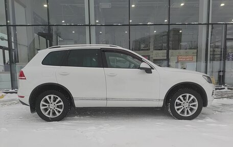 Volkswagen Touareg III, 2013 год, 1 798 900 рублей, 5 фотография