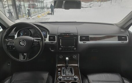 Volkswagen Touareg III, 2013 год, 1 798 900 рублей, 17 фотография