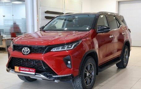 Toyota Fortuner II, 2021 год, 5 300 000 рублей, 1 фотография