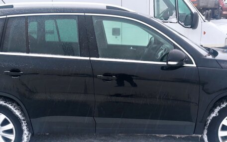 Volkswagen Tiguan I, 2010 год, 840 000 рублей, 3 фотография