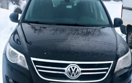 Volkswagen Tiguan I, 2010 год, 840 000 рублей, 2 фотография