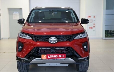 Toyota Fortuner II, 2021 год, 5 300 000 рублей, 2 фотография