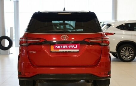 Toyota Fortuner II, 2021 год, 5 300 000 рублей, 5 фотография