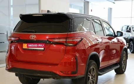 Toyota Fortuner II, 2021 год, 5 300 000 рублей, 4 фотография